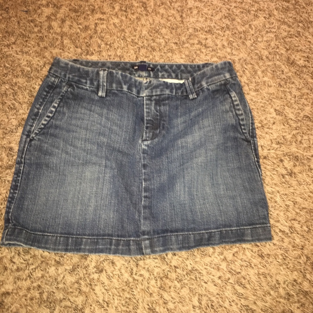 Gap jean skirt